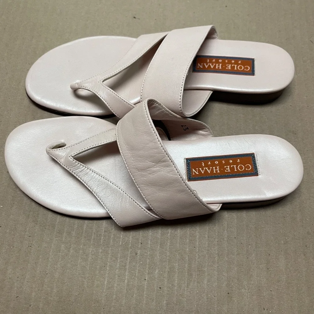 Vintage 90s Cole Haan Sz 9B Resort Blush Leather Asymmetric Thong Slide Sandals
